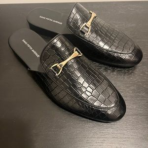 Saks Fifth Embossed Leather Open Back dress shoe